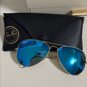 Ray-Ban Gold Aviator Sunglasses with Teal Lenses
